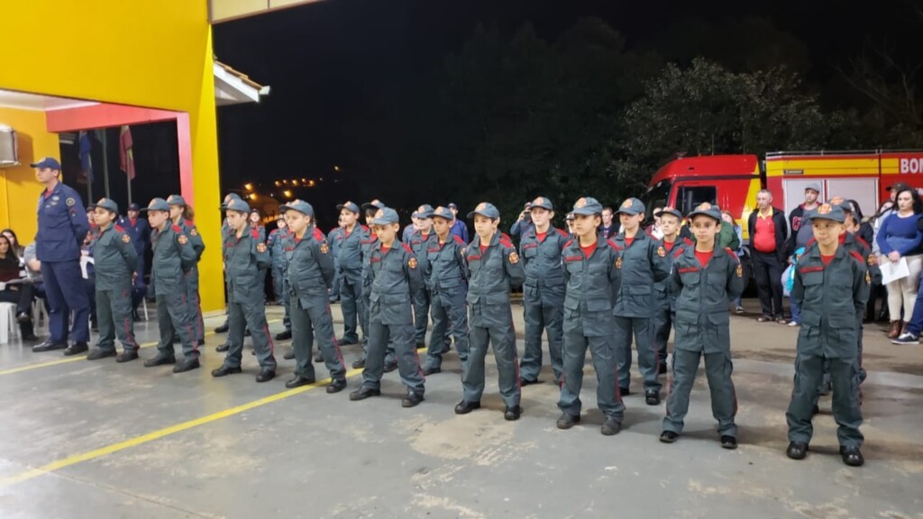 PIRATUBA FORMA NOVA TURMA DE BOMBEIROS MIRINS