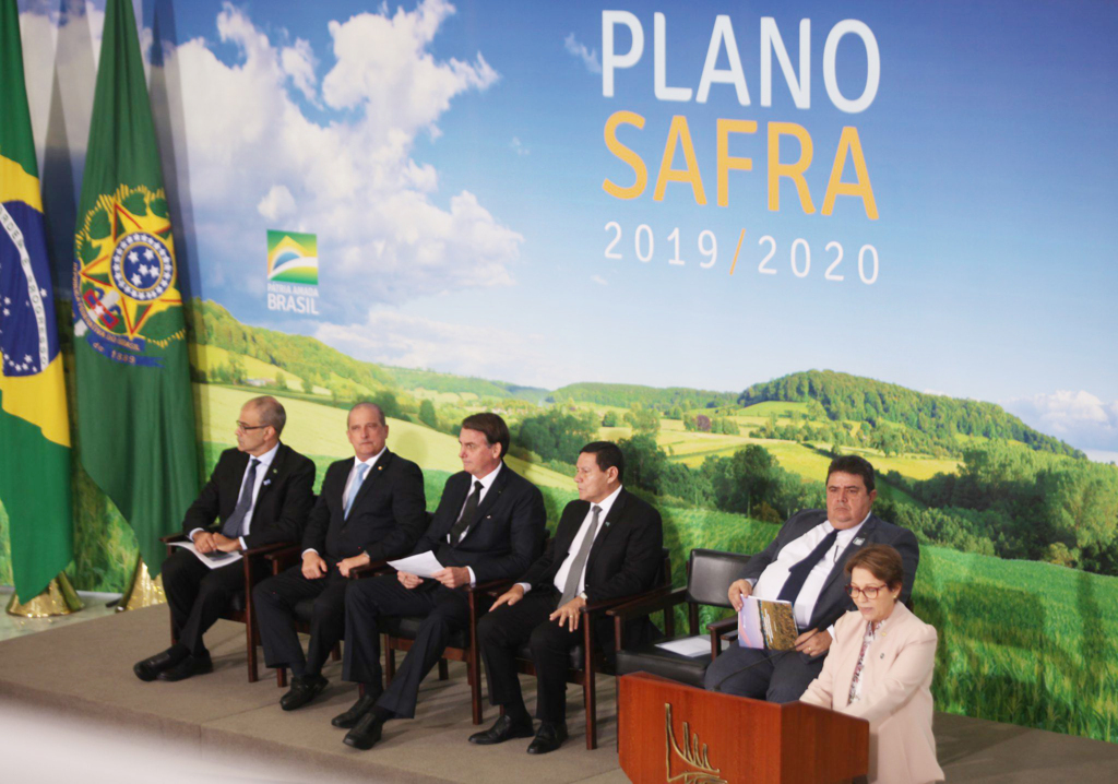 Plano Safra investirá R$ 225,59 bilhões em créditos para agricultores brasileiros