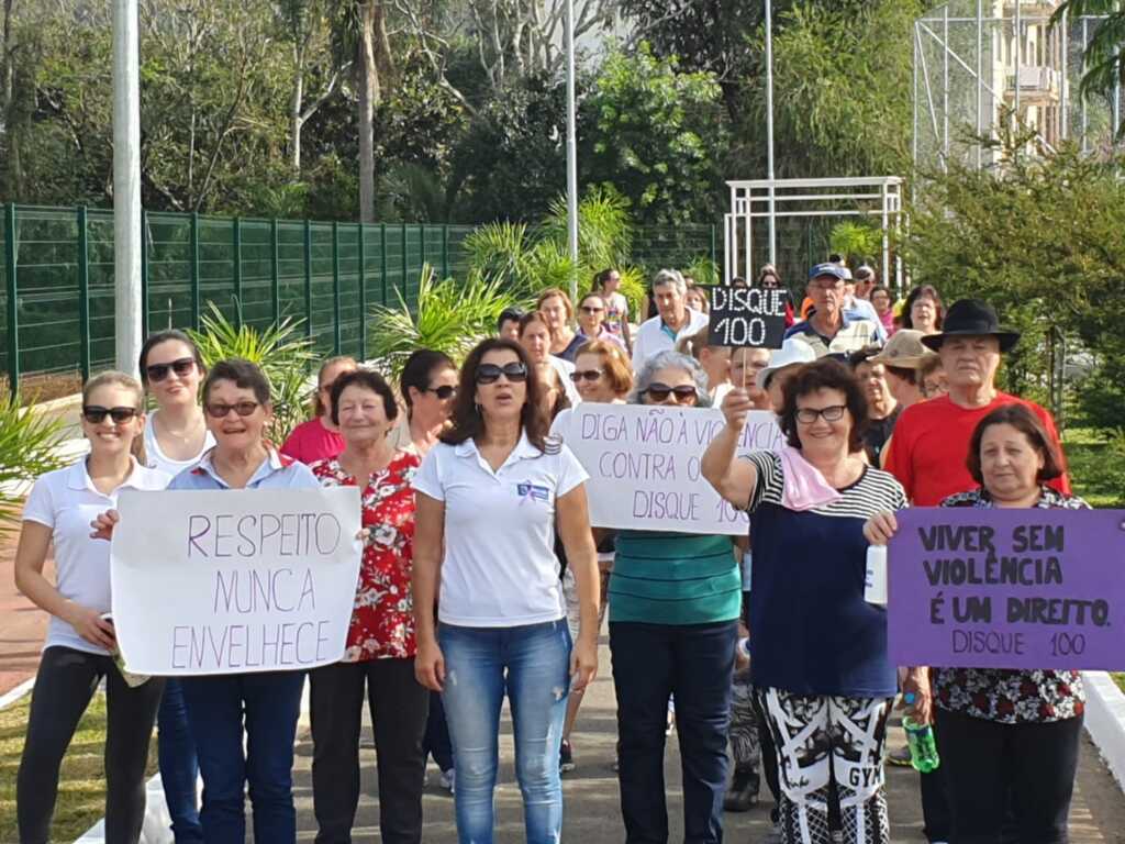 Secretaria de Assistência Social de Joaçaba realiza diversas atividades alusivas ao Junho Violeta