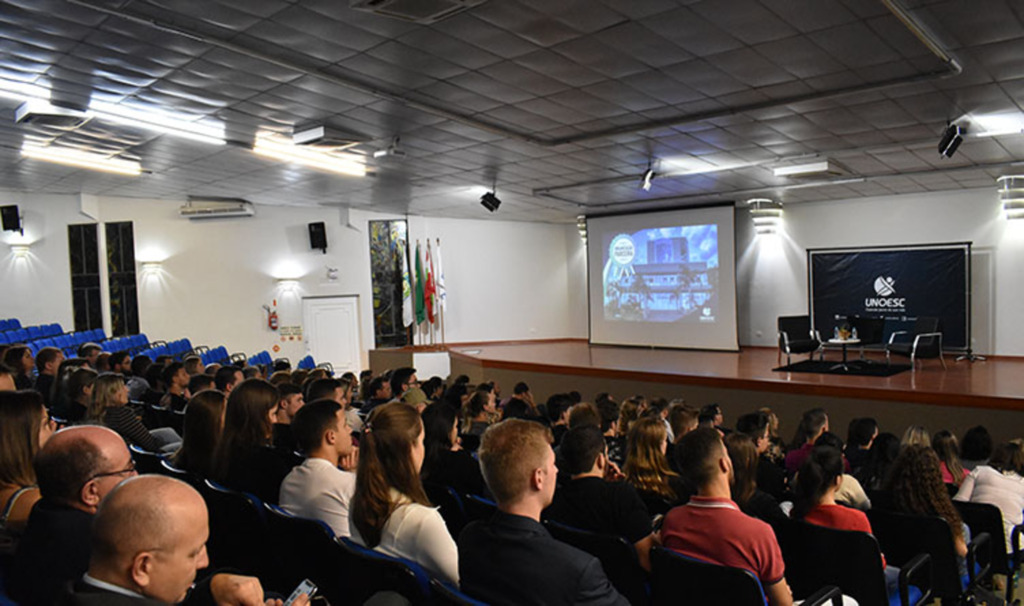  - Evento aconteceu no Auditório Afonso Dresch