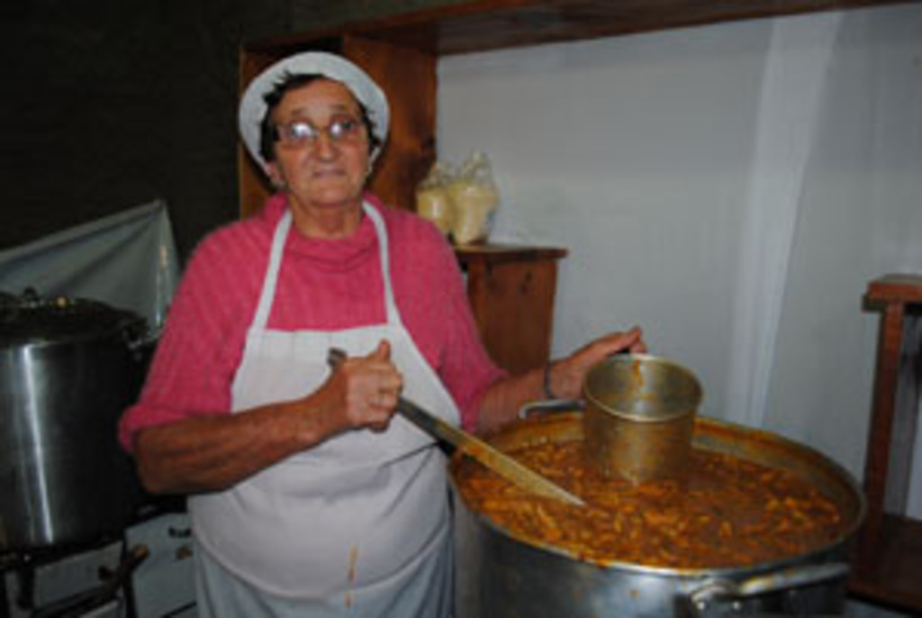 Tradicional Buchada na Vila Petry é sempre um sucesso