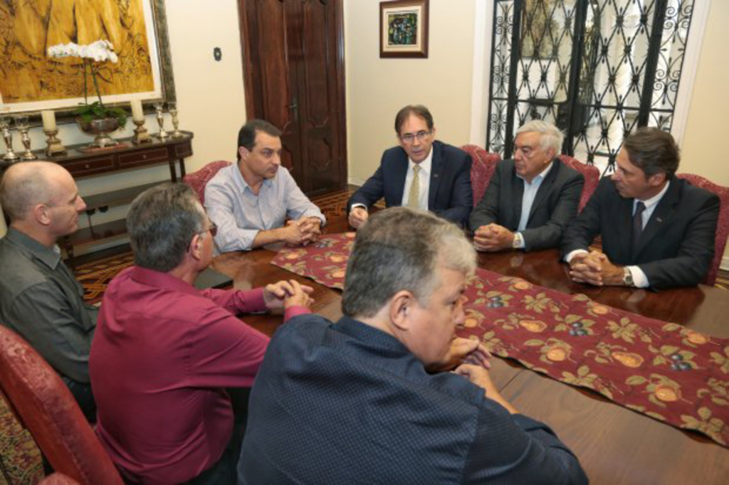  - Reunião contou com a presença dos representantes das empresas e trabalhadores Foto  Cristiano Estrela (Secom)