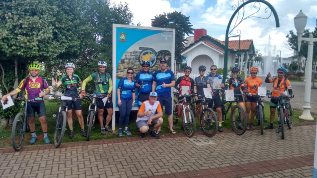 Cicloturismo na região da AMPLASC