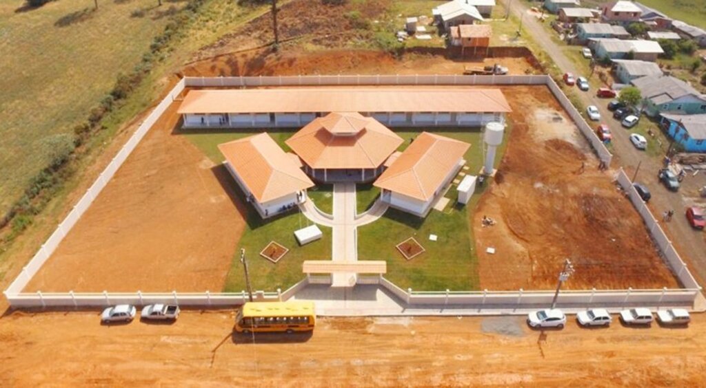 Município de Cerro Negro inaugurou nova escola