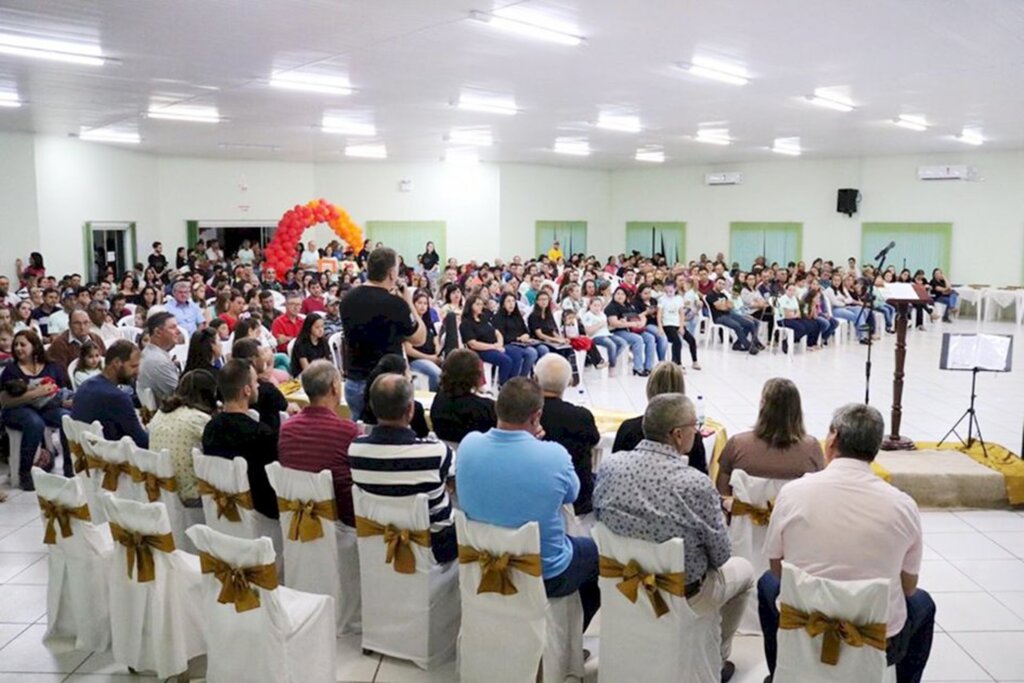 Sucesso: 2ª Noite de Talentos encanta  o público em Abdon Batista