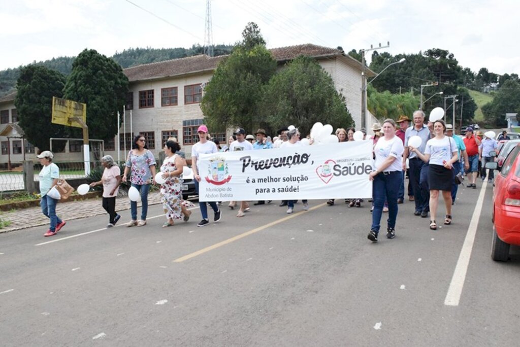 Caminhada de conscientização abre  programação do Outubro Rosa em Abdon