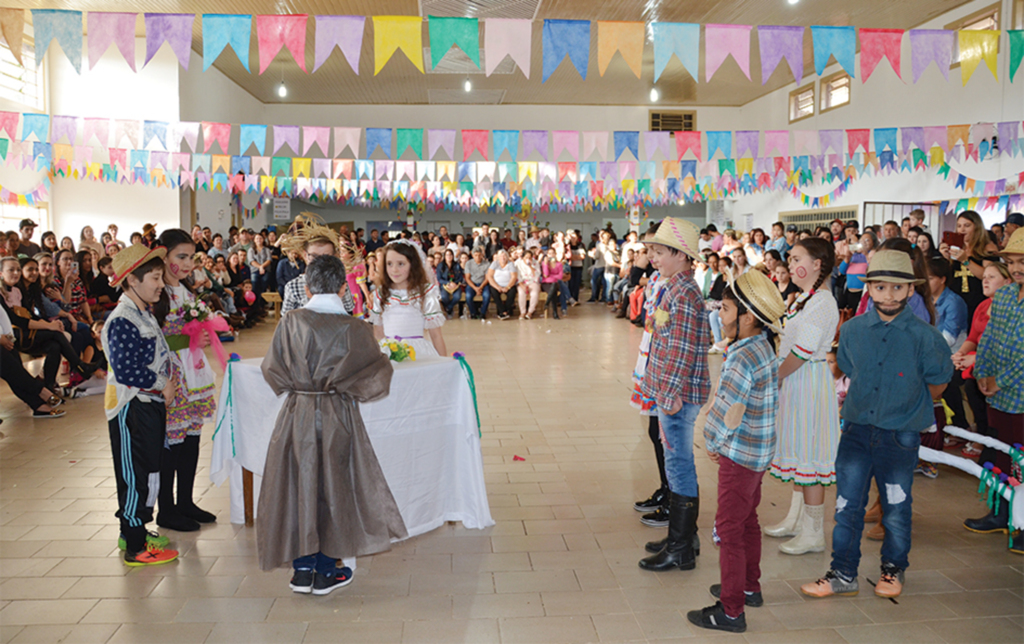 Escola José Borges da Silva abriu as festividades  juninas em Anita Garibaldi