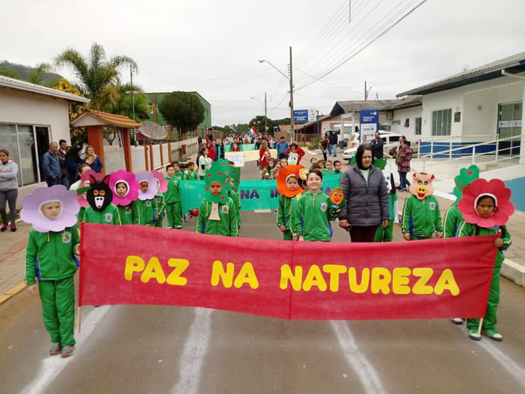 Vargem celebra a Independência do Brasil  com desfile cívico