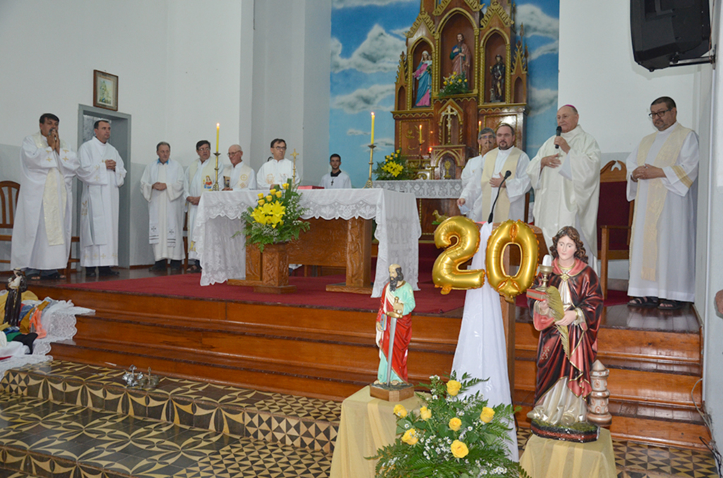 Paróquia São Paulo Apóstolo, de Celso, celebra 20 anos de fundação