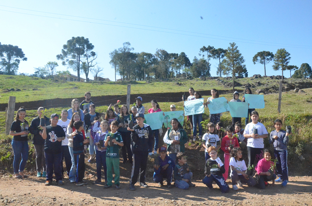 SCFV / CRAS realiza atividade em alusão ao Dia da Árvore