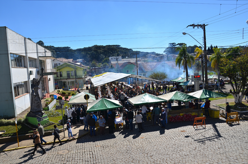 2º Costelaço Beneficente ao Hospital Frei Rogério superou expectativas