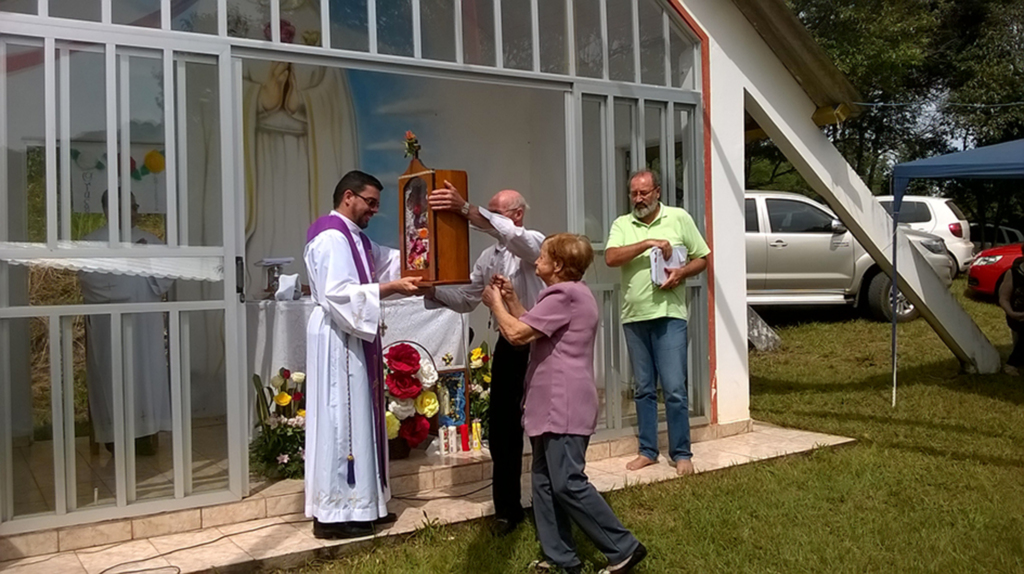 Evento é realizado em honra a Nossa Senhora Rosa Mística em Celso Ramos