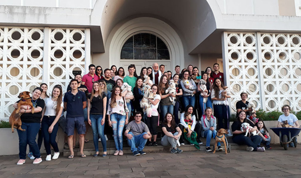  - Participantes do ?Veterinária na Praça?