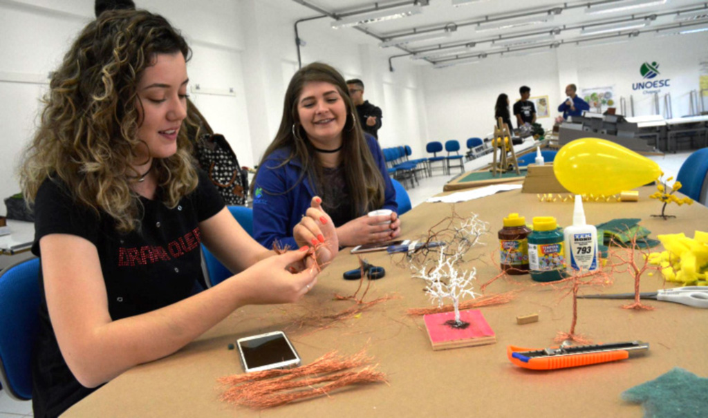 Mais de 13 mil visitantes conhecem a Unoesc em eventos voltados à escolha da carreira profissional