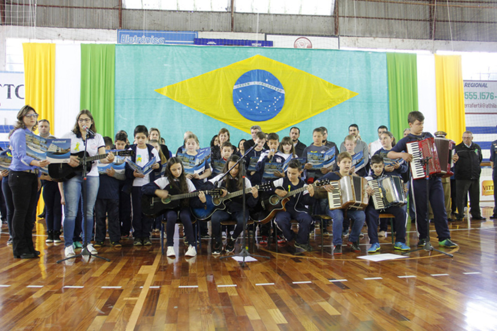 Ato Cívico com a apresentação da Corporação Musical de Porto União