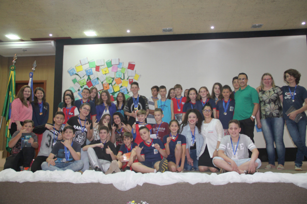  - Participaram alunos do 6º ao 9º ano