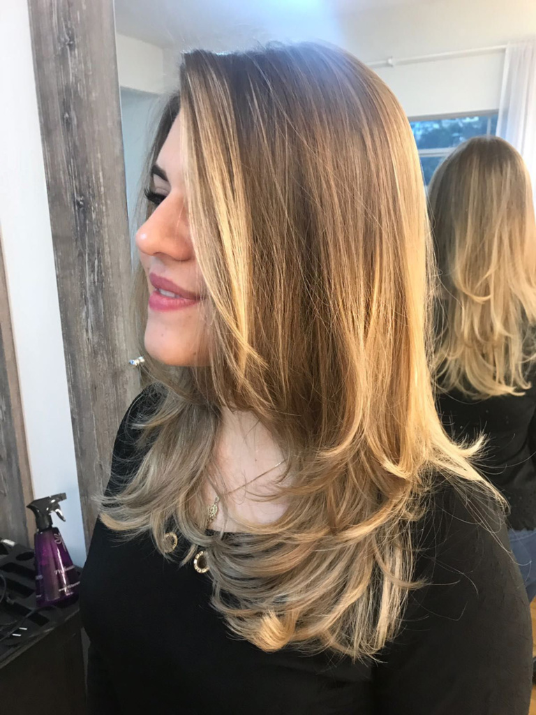Salão Blond de Capinzal promove evento de colorações em seu estabelecimento, o Color Day