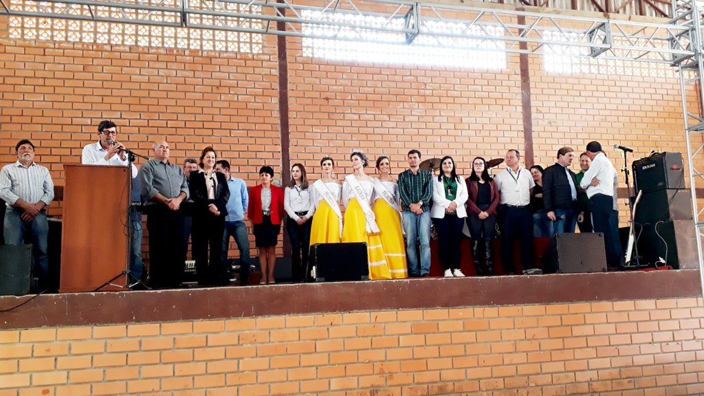Ouro realiza a tradicional Festa do Colono