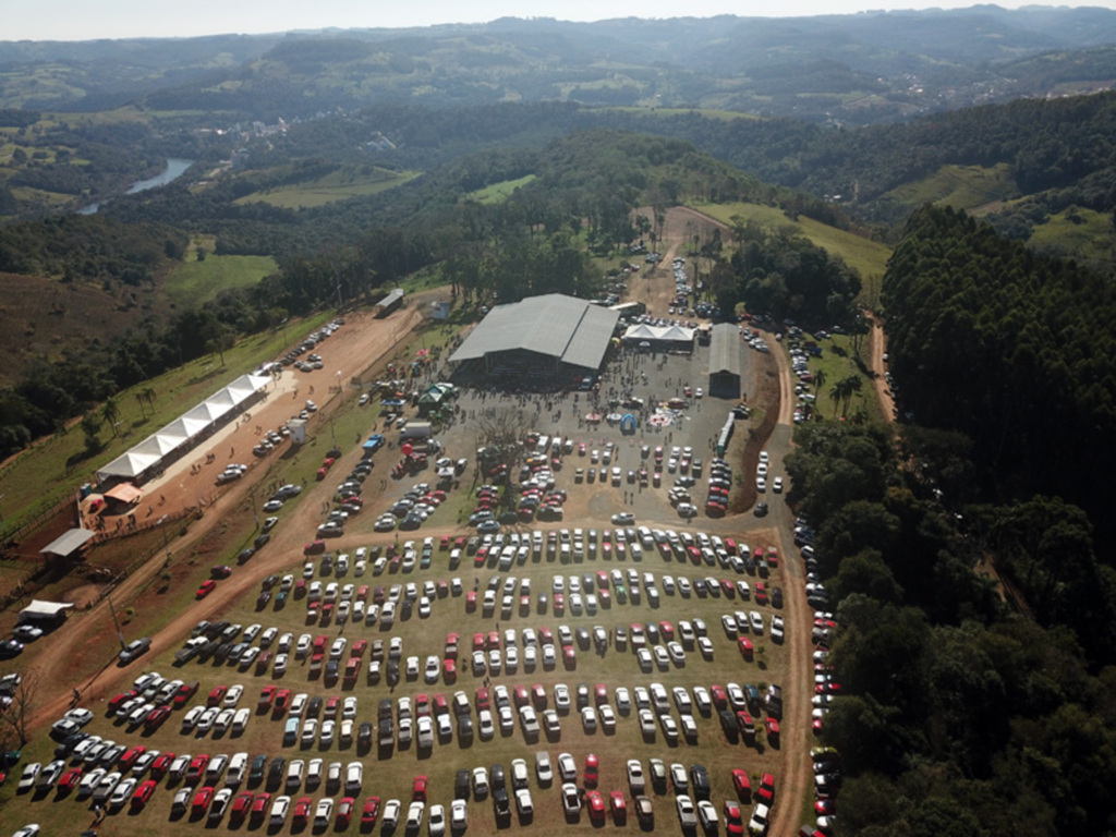 - Vista aérea do Parque de Exposições durante a festa realizada no último domingo, dia 29.
