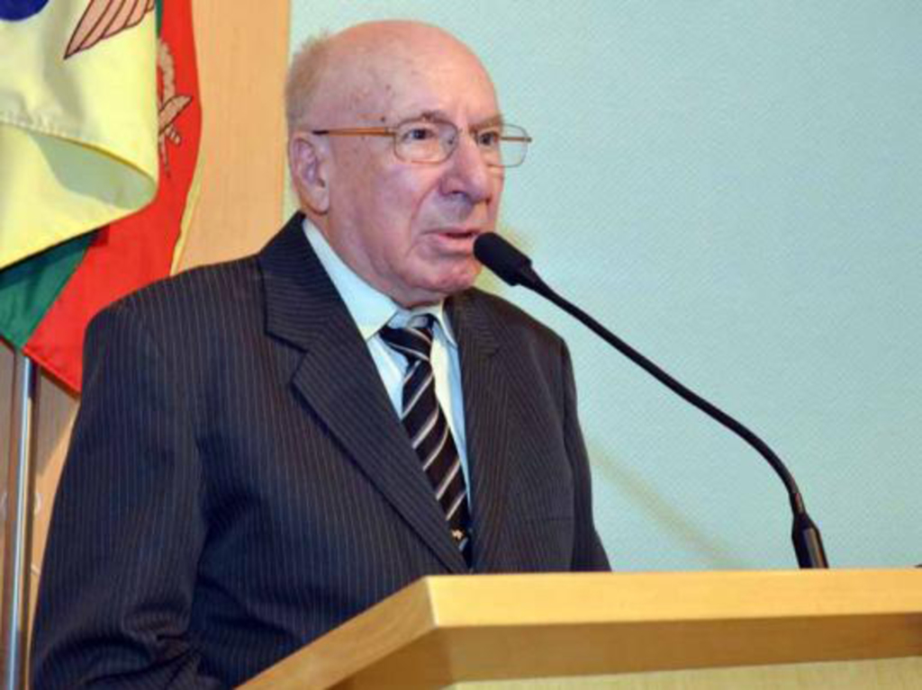  - Professor Maresch morre aos 89 anos