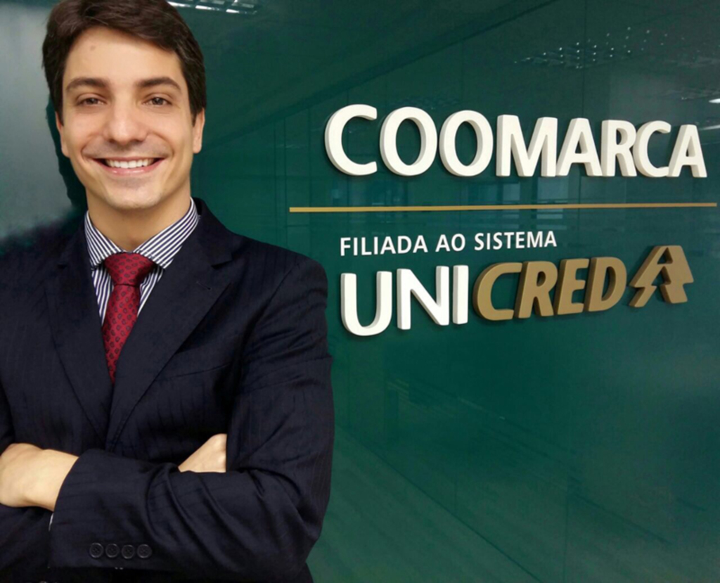  - Caio Lauth Gualberto, diretor de negócios da Unicred SC/PR