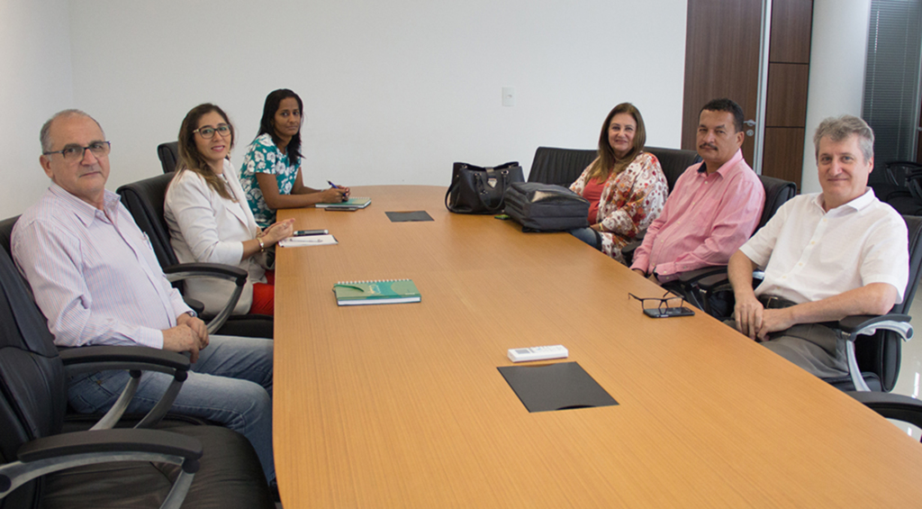  - Representantes da OCESC recebem equipe da OCEB
