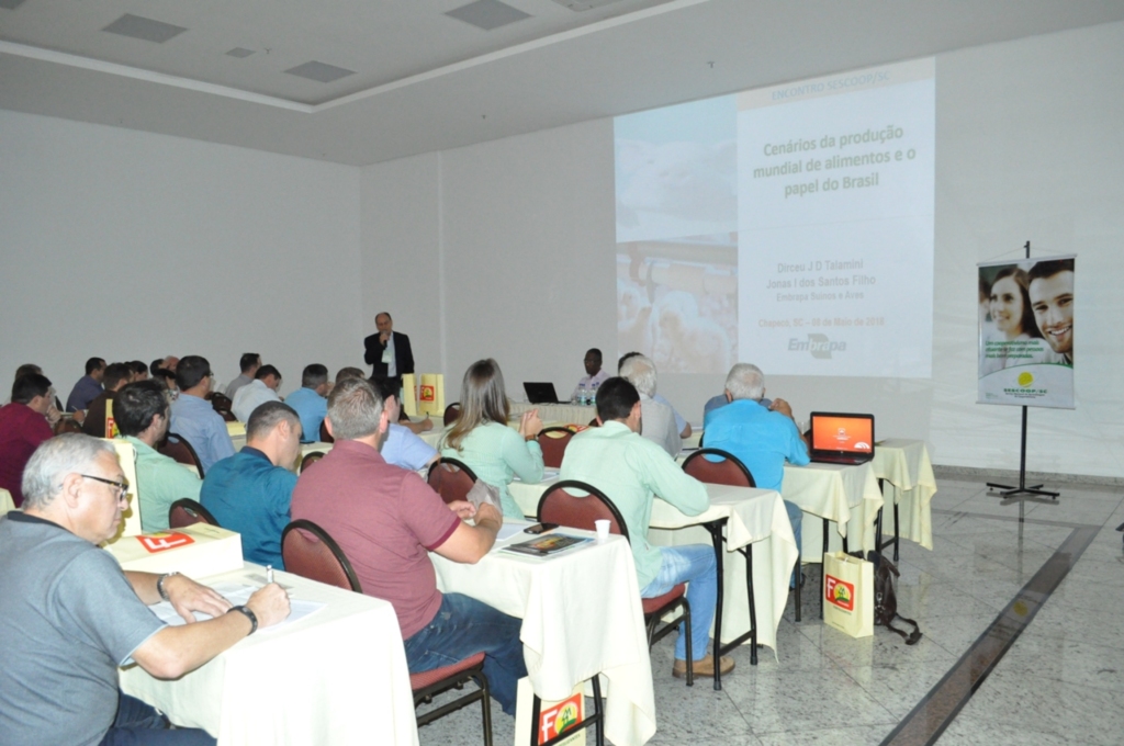  - Evento visou refletir sobre a atividade agrícola e integrar os técnicos das diversas áreas das cooperativas