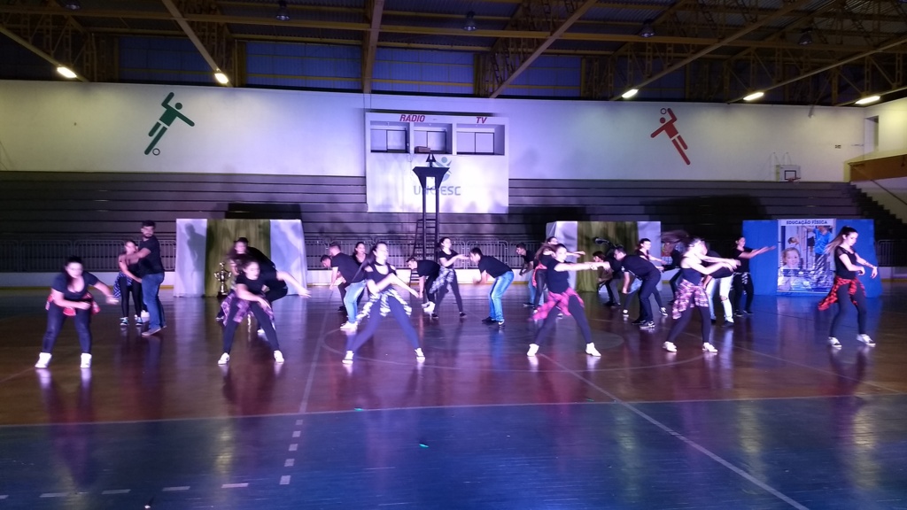  - Grupo da 5ª fase apresentou a coreografia ?Relações?