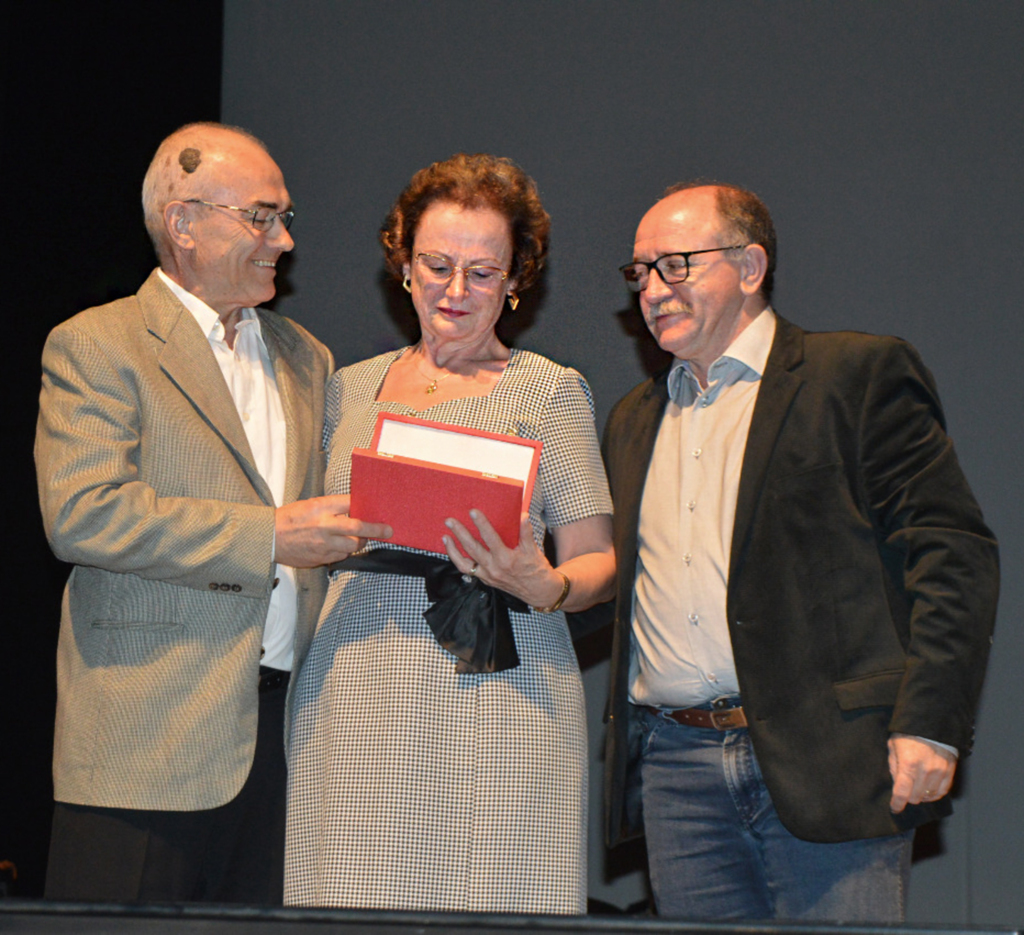 Show 'Três Tenores para Elas' encanta público em noite especial no Teatro Alfredo Sigwalt