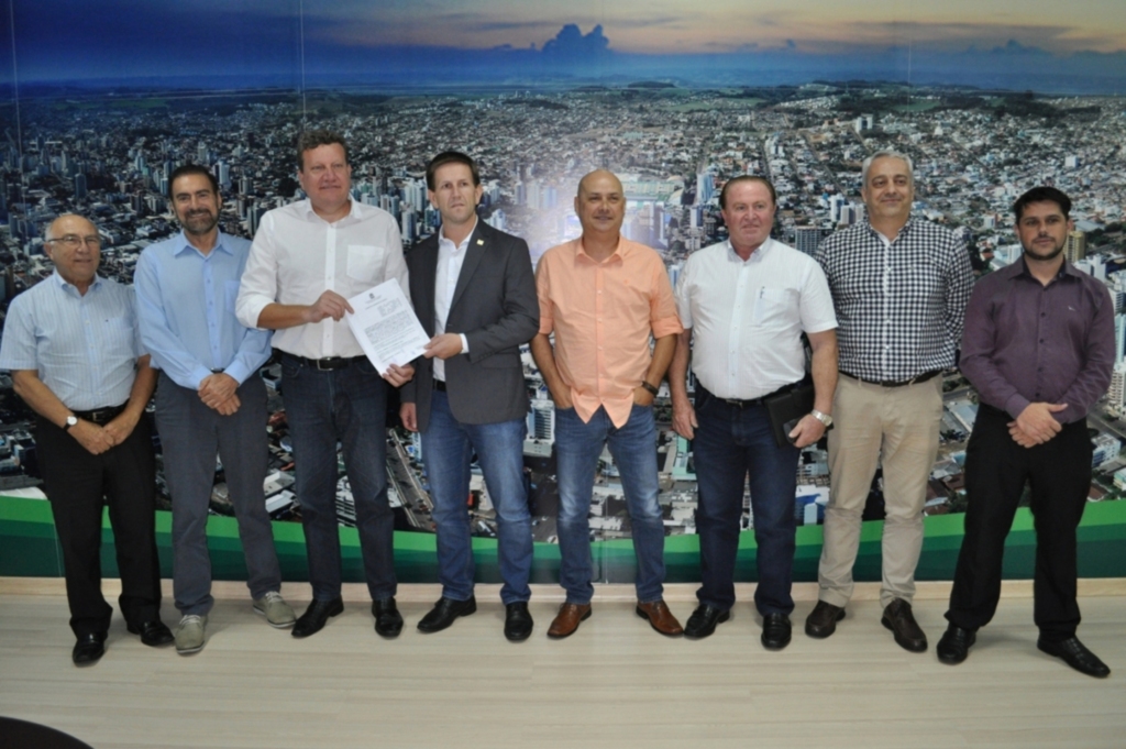  - Acordo permitirá o uso do Parque de Exposições Tancredo Neves para a realização da Mercoagro 2018
