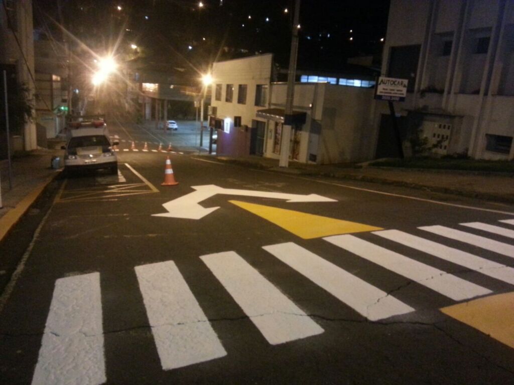 Faixas de pedestres estão sendo revitalizadas na área central