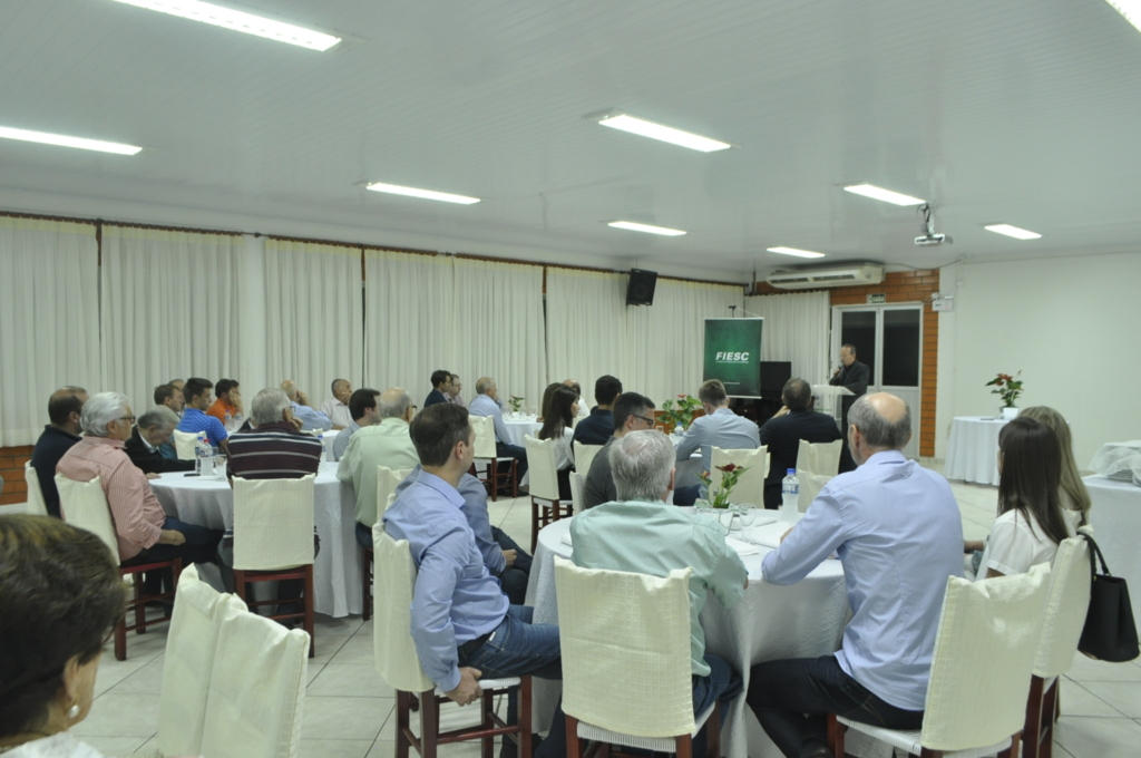 Vice-presidente da Fiesc recebe demandas do Meio Oeste