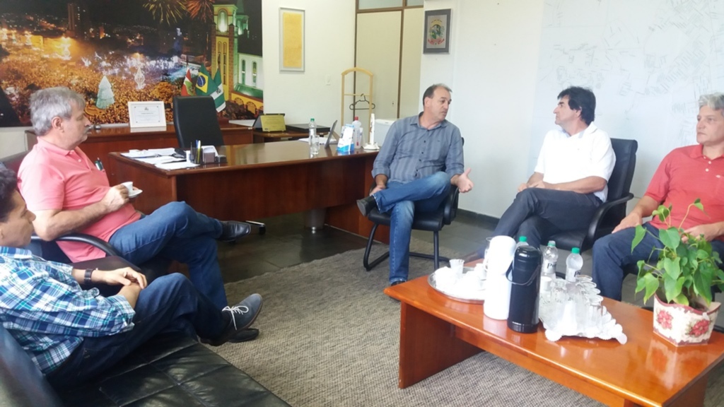  - Representantes do Observatório Social em visita a Câmara de Vereadores de Chapecó
