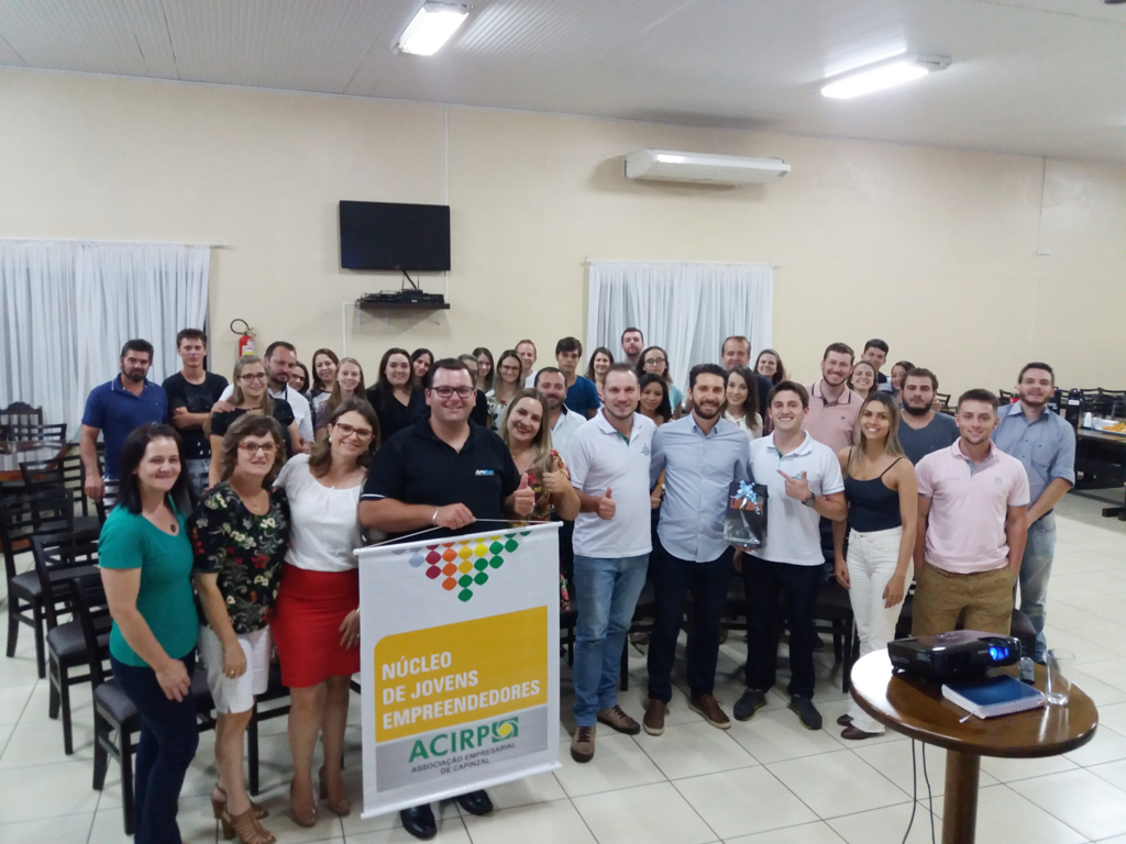 Núcleo Jovem da ACIRP promove palestra sobre liderança