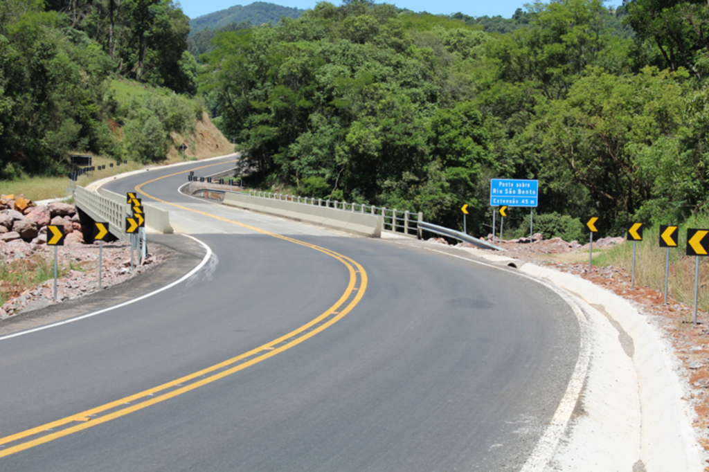 Governador inaugura rodovia em Treze Tílias na segunda-feira