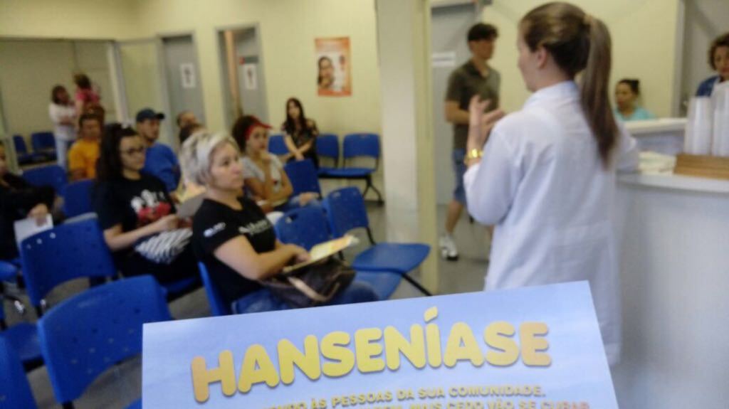 Palestras e informações no Dia Mundial Combate a Hanseníase