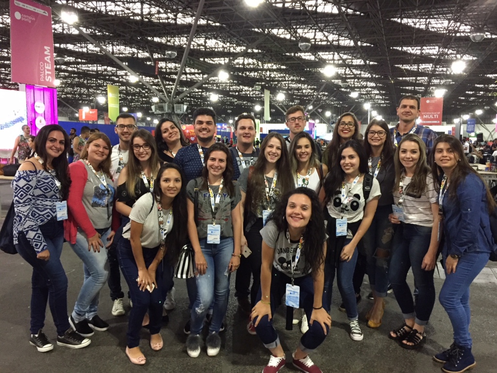  - Acadêmicos e coordenador do Curso de Publicidade e propaganda na Campus Party
