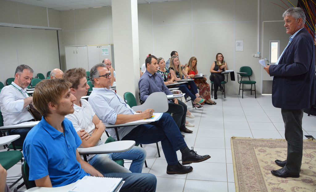  - Waldemar Schmitz avaliou ações do ano como positivas