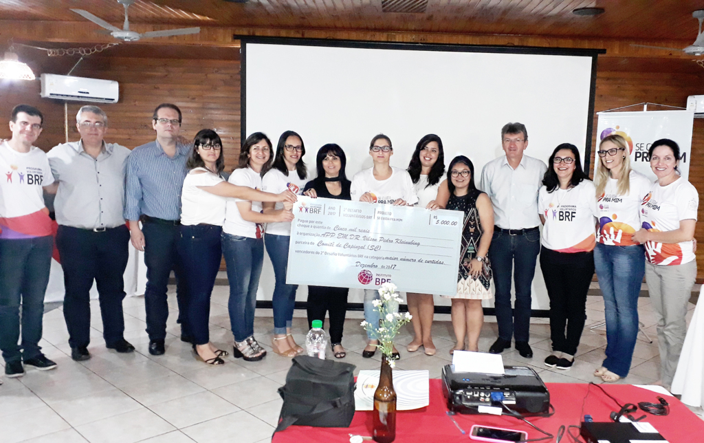 Escola de Capinzal recebe premiação do desafio Voluntários BRF 2017