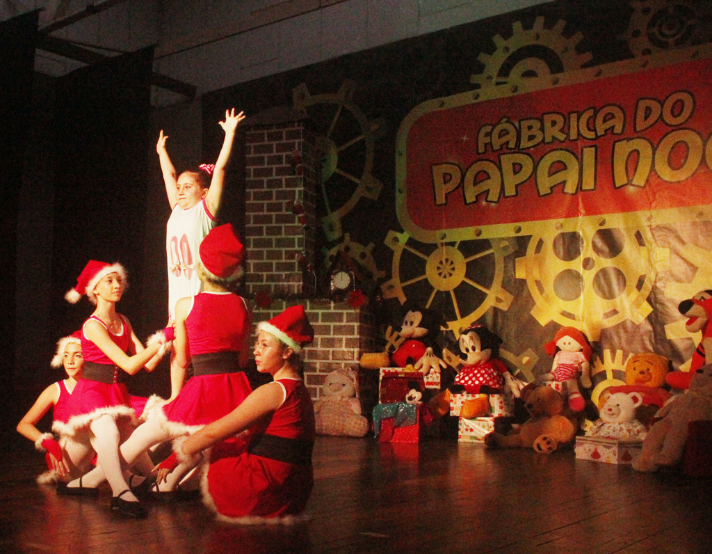 Espetáculo Espaço de Dança Movimento e Saúde