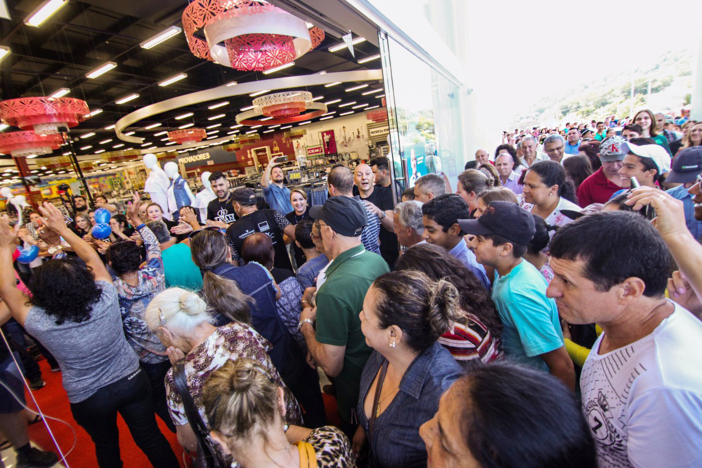 Inauguração da Havan
