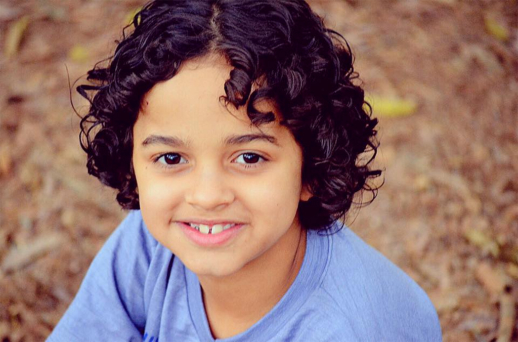 Ator mirim do SBT, Leonardo Oliveira, brilha no espetáculo 'Carinha de Anjo - O Show'