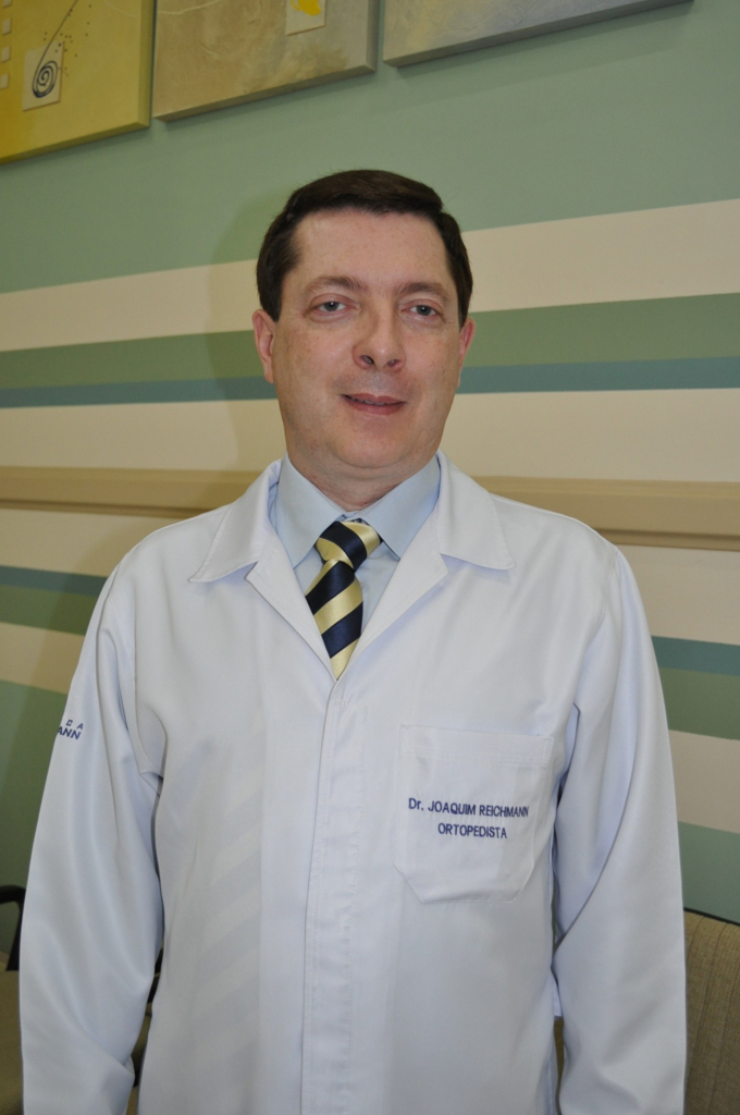 - Médico ortopedista e traumatologista Joaquim Reichmann.