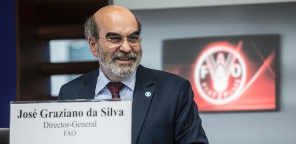  - O diretor-geral da FAO, o brasileiro José Graziano... - Veja mais em http://noticias.uol.com.br/politica/ultimas-noticias/2017/11/06/desemprego-pode-recolocar-brasil-no-mapa-da-fome-diz-lider-do-orgao-da-onu-para-alimentacao.htm?cmpid=copiaecola