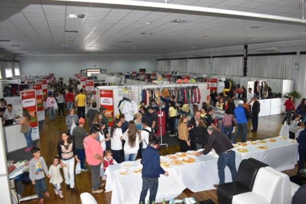 II Bazar multissetorial movimentou R$ 250 mil