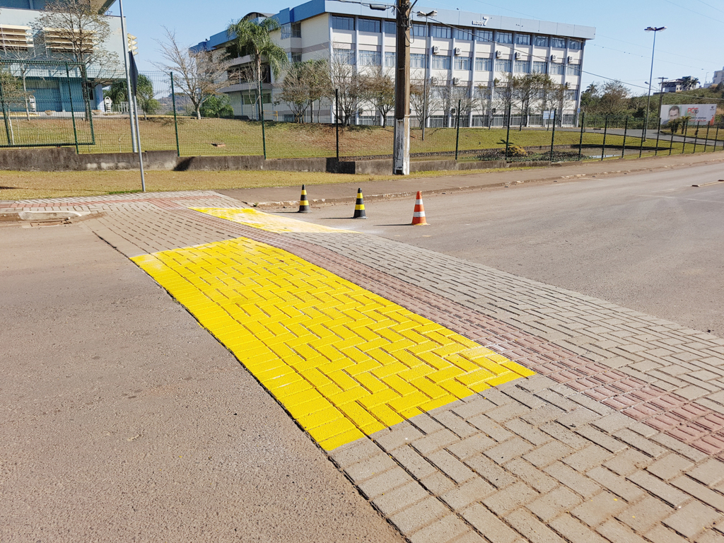  - Rua José Firmo Bernardi.