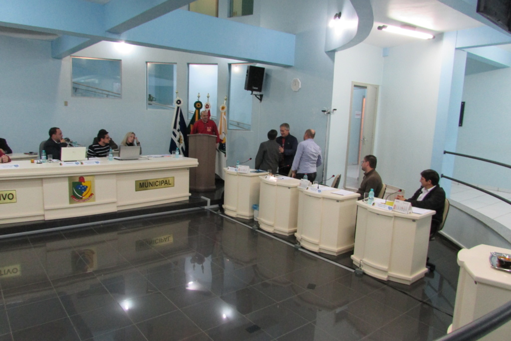 Fizeram uso da Tribuna o Sr. Ademar Casagrande Presidente da Associação Desportiva AGN Capinzal e o