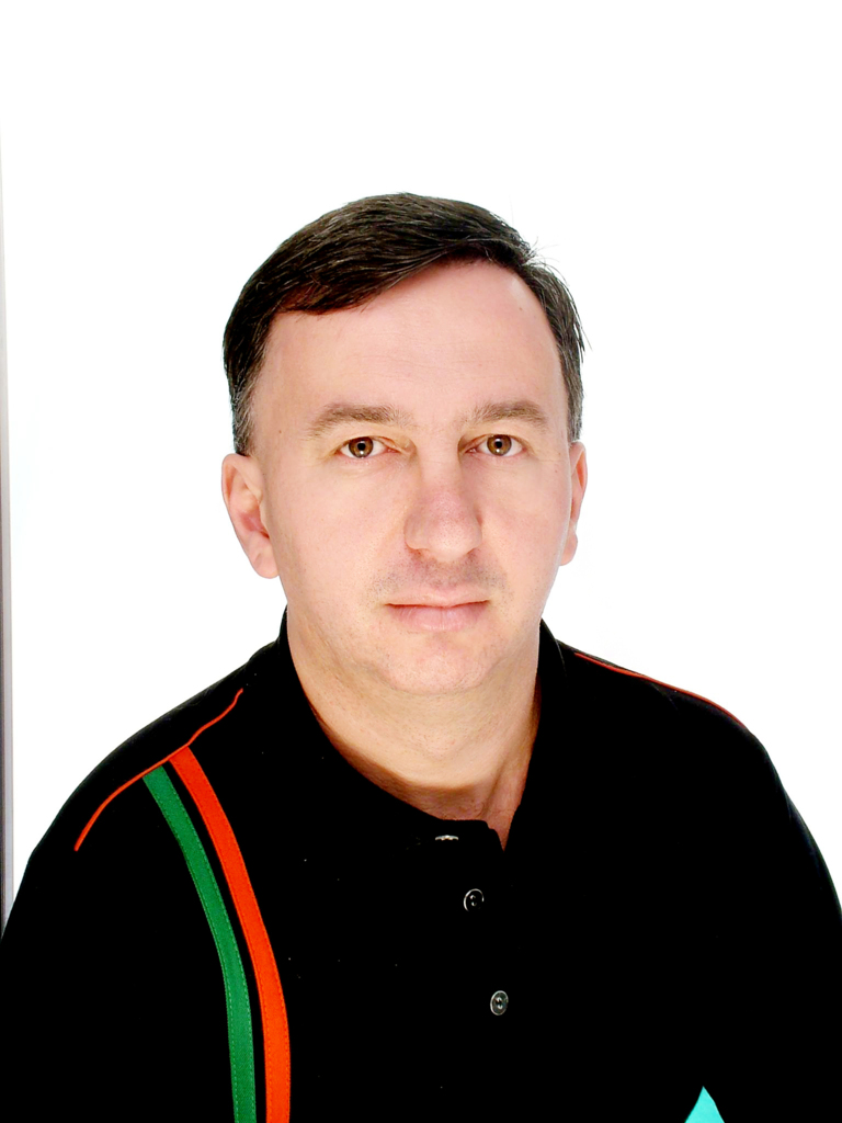  - Presidente: Sr. Carlos Adriano Zocoli.