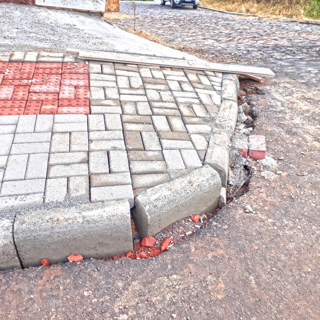  - Rua Pedro Rafael Favorito e seu problema de infraestrutura pública.