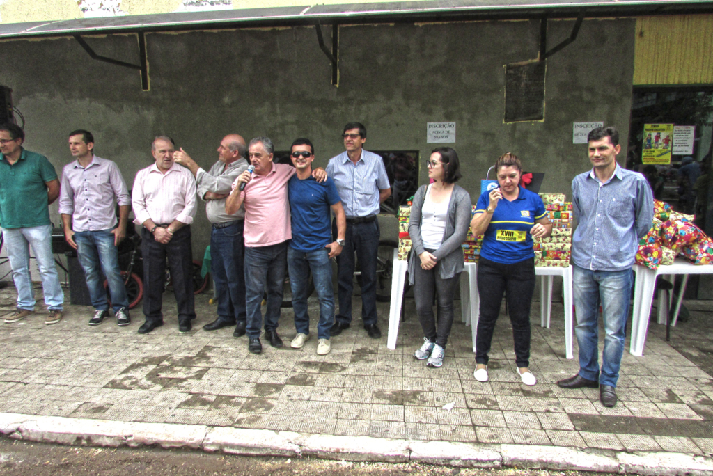 Jornal O Tempo em 'parceria' com a Prefeitura de Ouro realizada a XVIII edição do Passeio Ciclístico